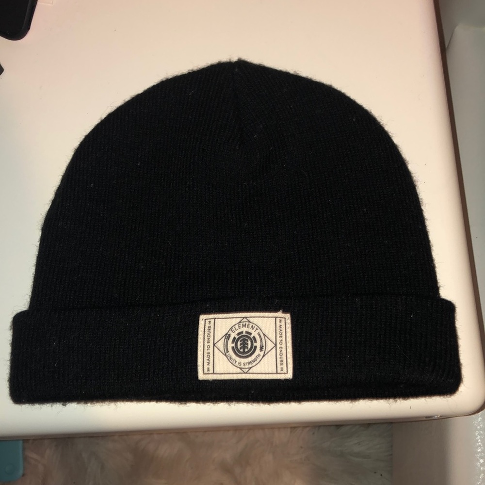 ELEMENT HAT